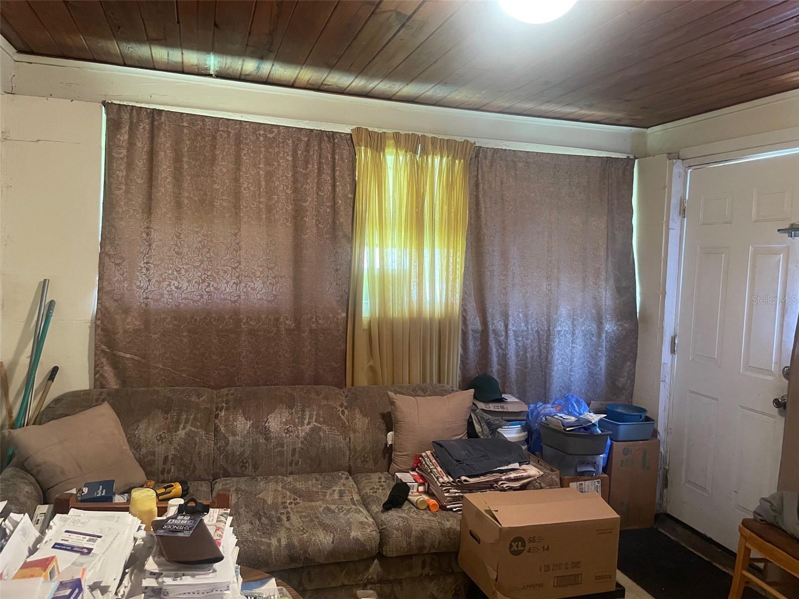 Property Photo: 1502 W Grace Street FL 33607