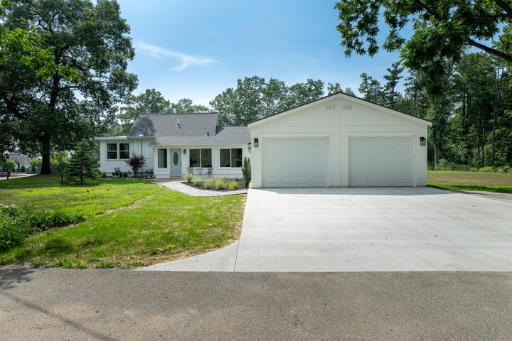 Property Photo:  15465 Leonard Road  MI 49456 