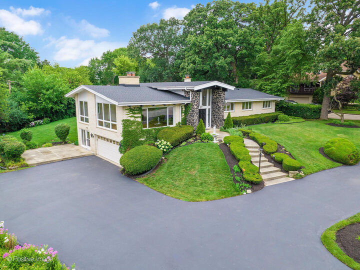 Property Photo: 5N770 Sycamore Avenue IL 60157