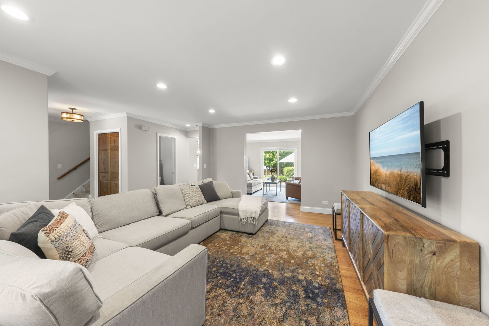 Property Photo: 1425 Brush Hill Circle IL 60540