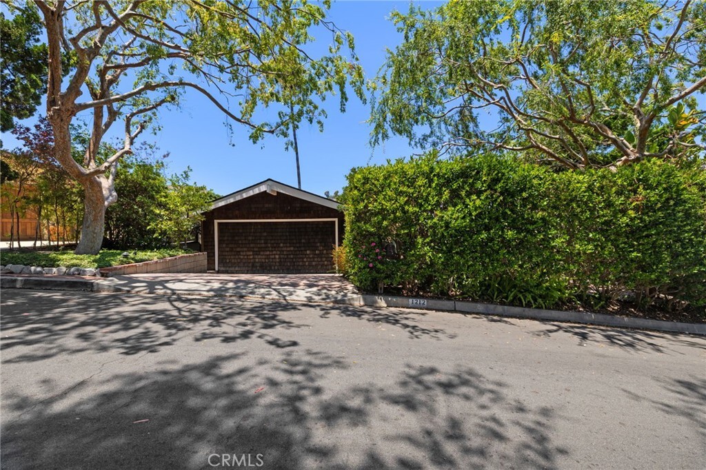 1212 Morningside Drive  Laguna Beach CA 92651 photo