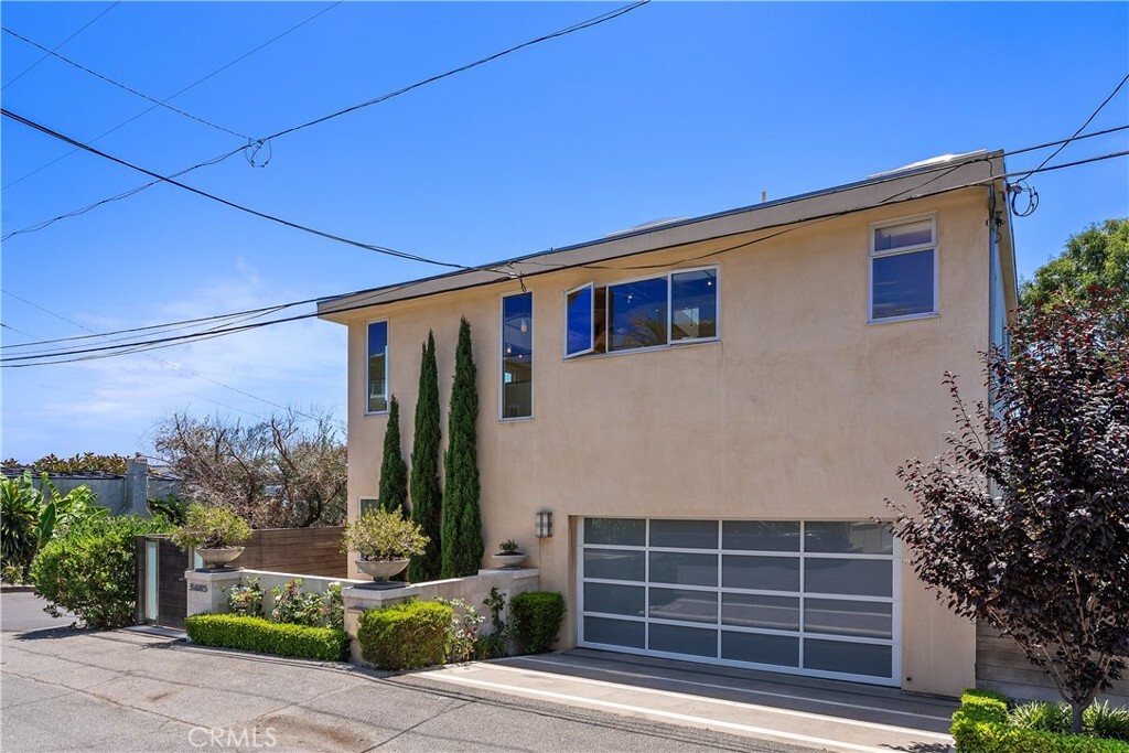 Property Photo: 31685 3rd Avenue CA 92651