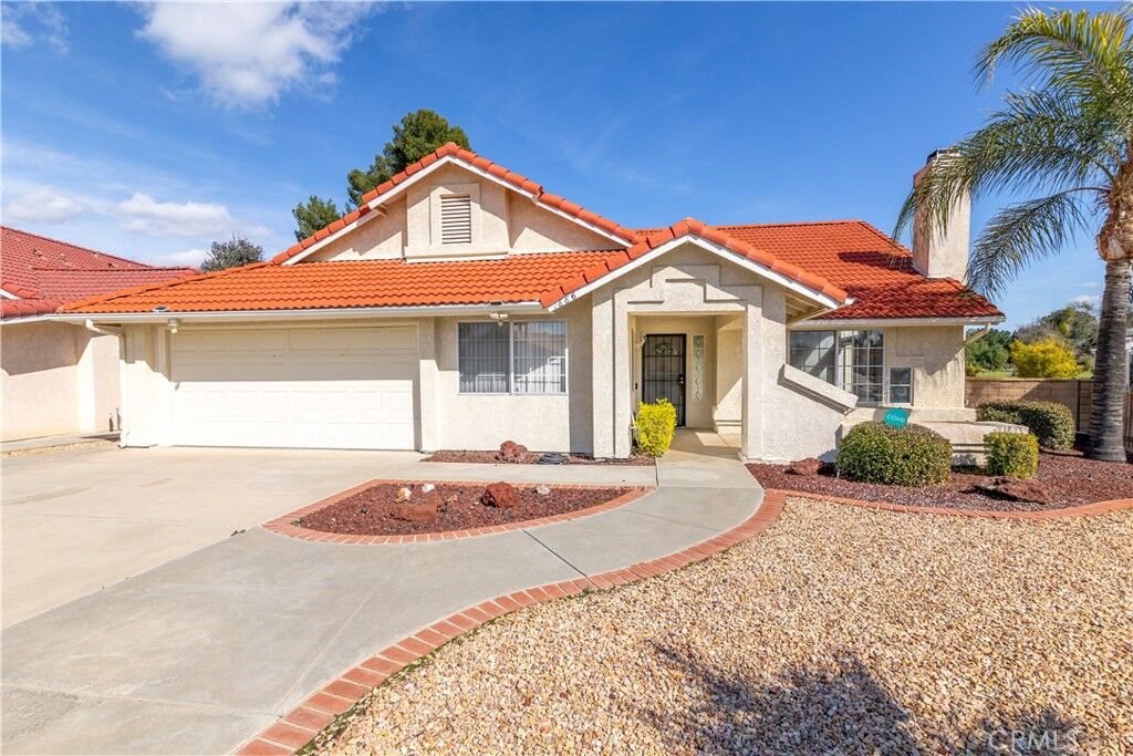 Property Photo:  1886 Ash Tree Lane  CA 92545 