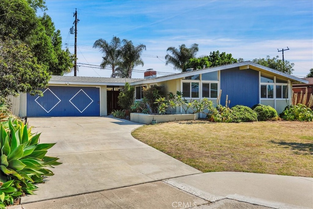 Property Photo: 287 Hanover Drive CA 92626