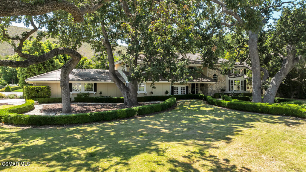 Property Photo:  4043 Cresthaven Drive  CA 91362
