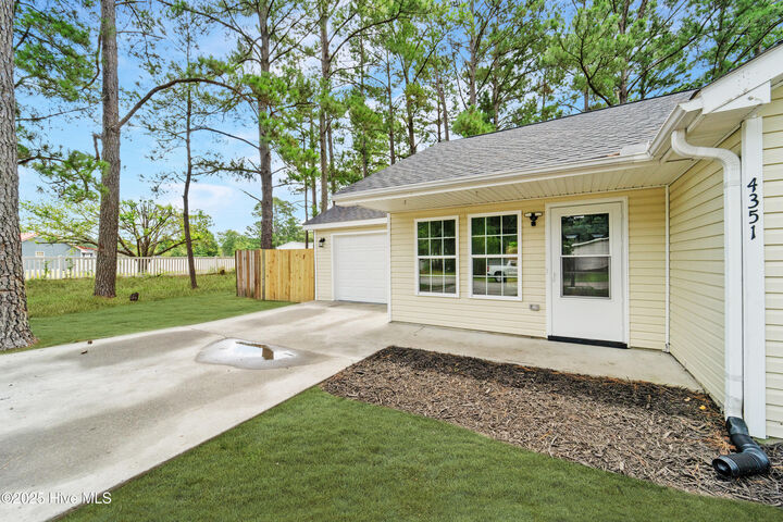 Property Photo: 4351 Owendon Drive NC 28470