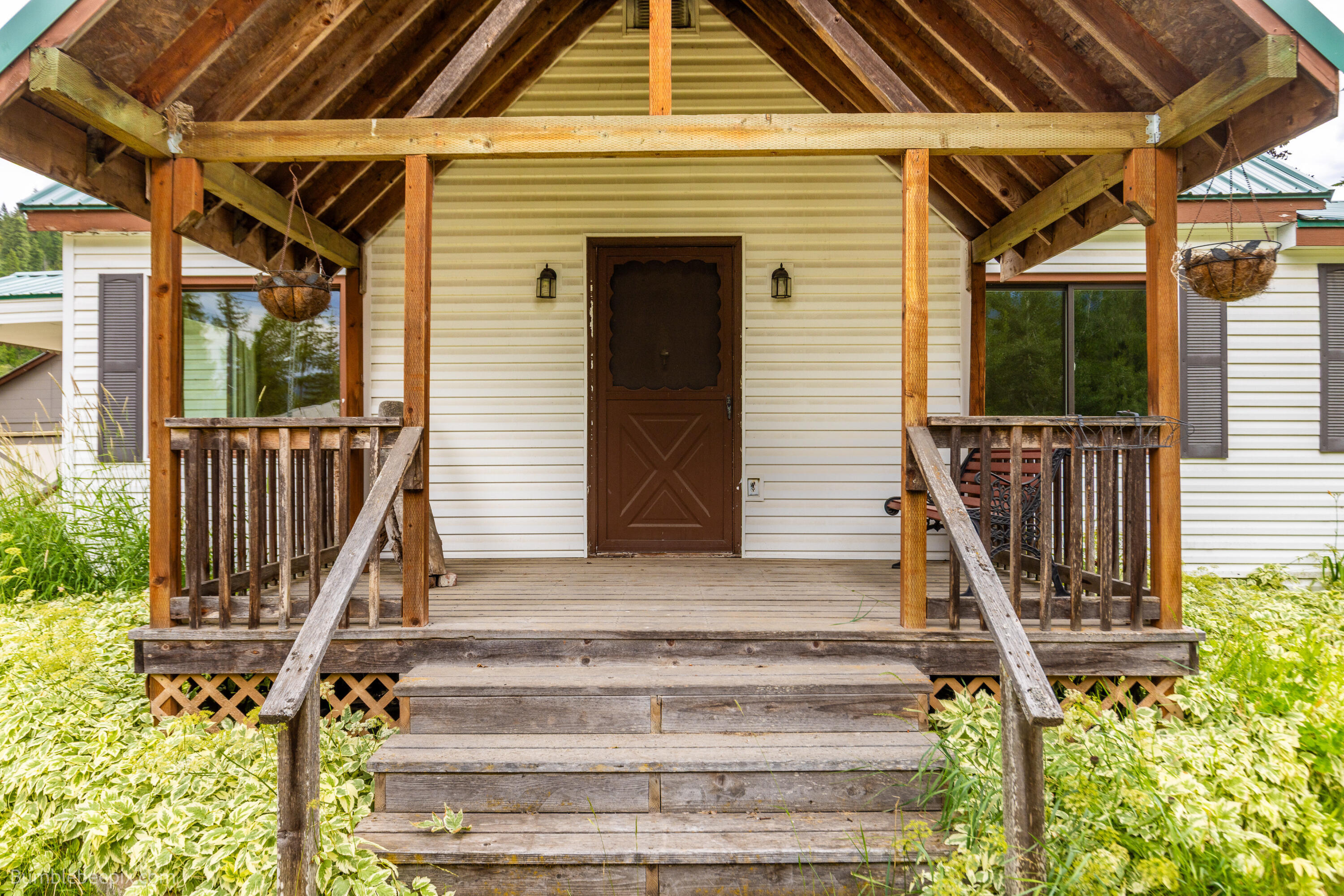 Property Photo: 16682 Wa-31 WA 99153