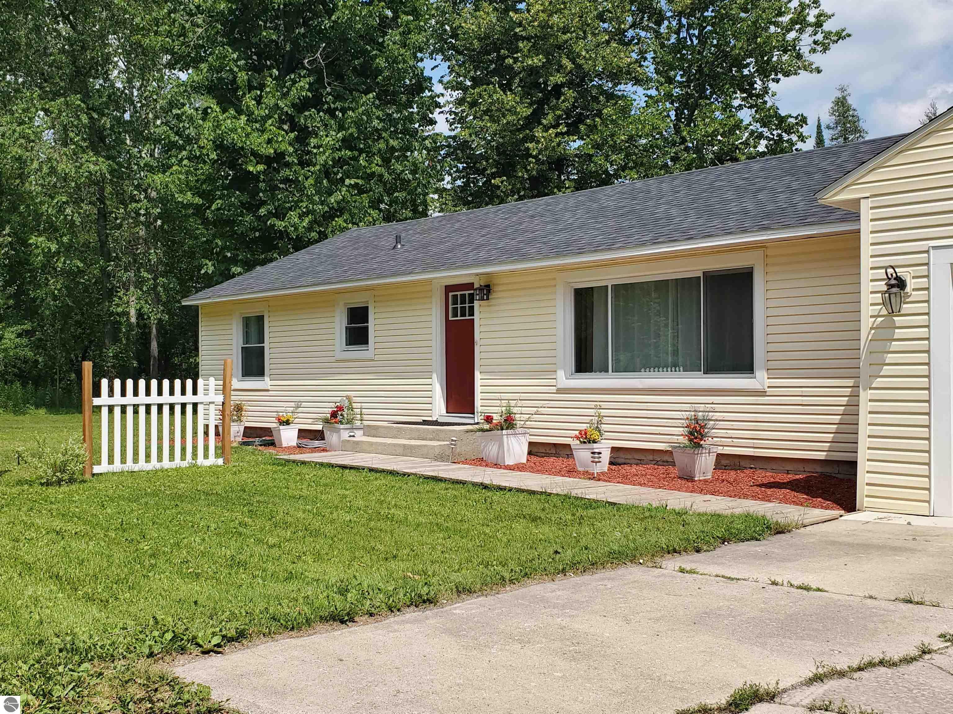 Property Photo: 3227 S Garfield Road MI 49649