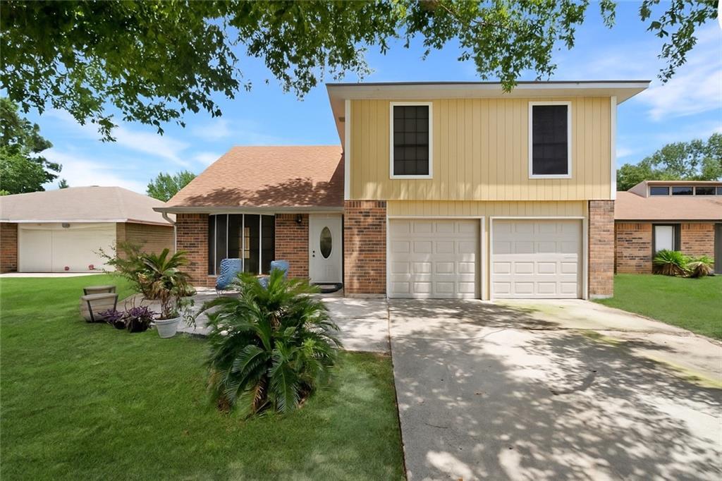 Property Photo:  320 Somerset Road  LA 70461 