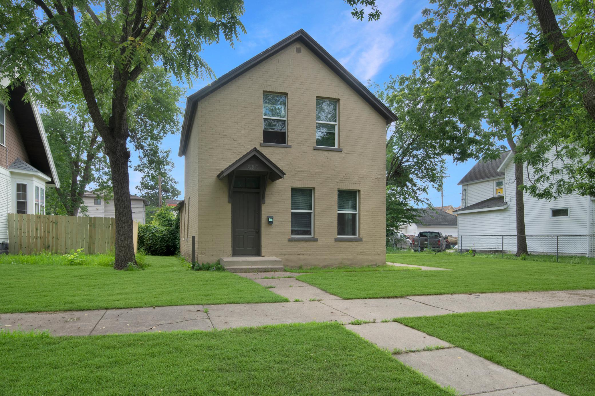 Property Photo:  620 8th Avenue S  MN 56301 