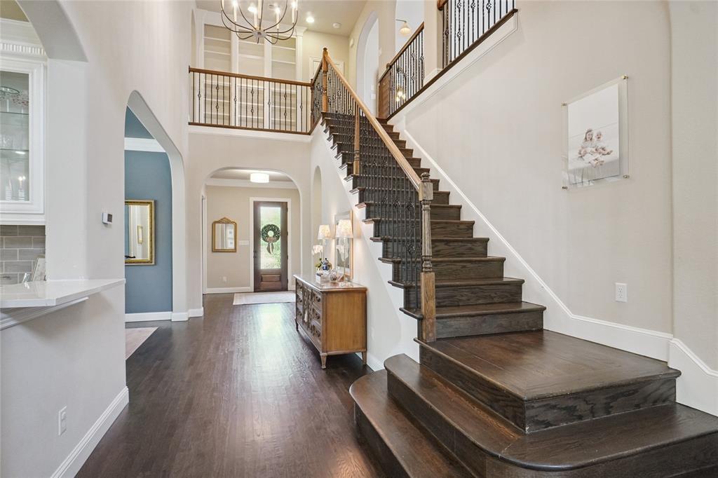 Property Photo: 10 Asheville Lane TX 76262