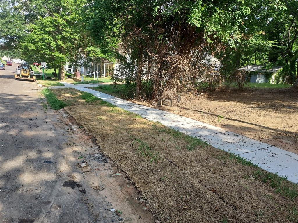 Property Photo:  618 Wyandotte Street  LA 71101 