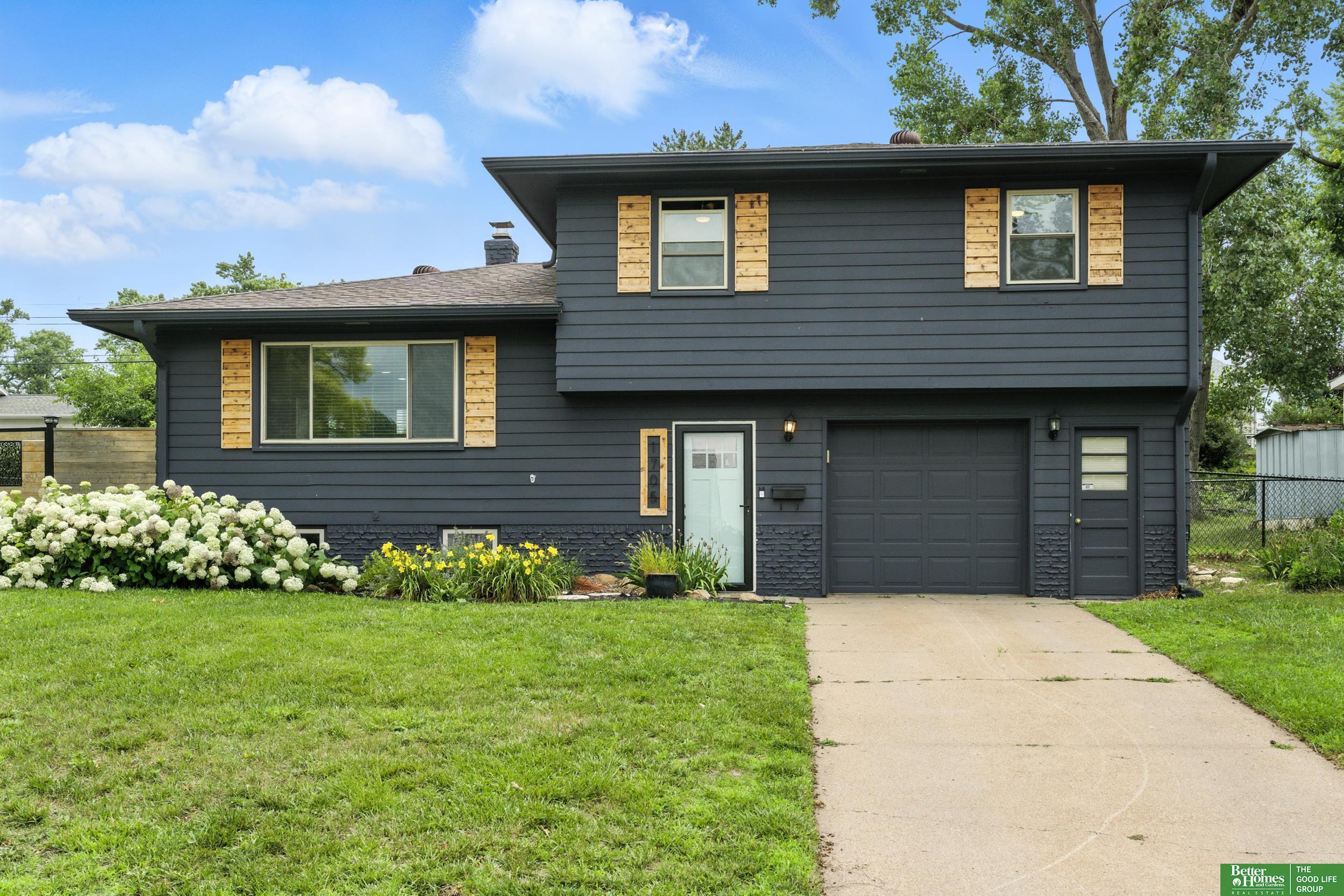 1705 Hillside Drive  Omaha NE 68114 photo