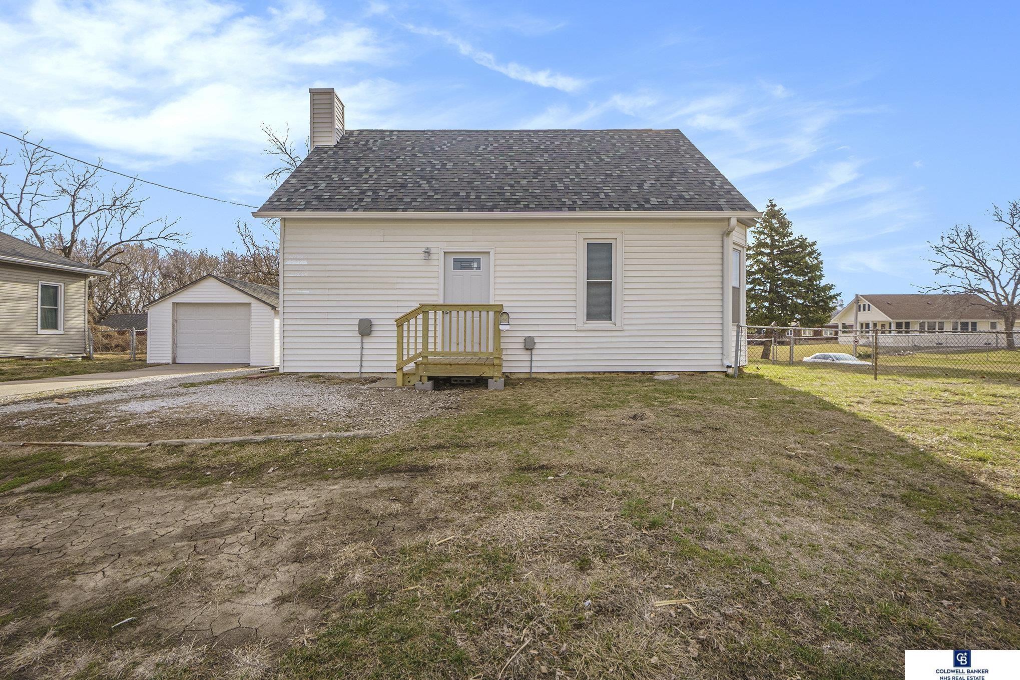 Property Photo: 1862 Park Street NE 68008