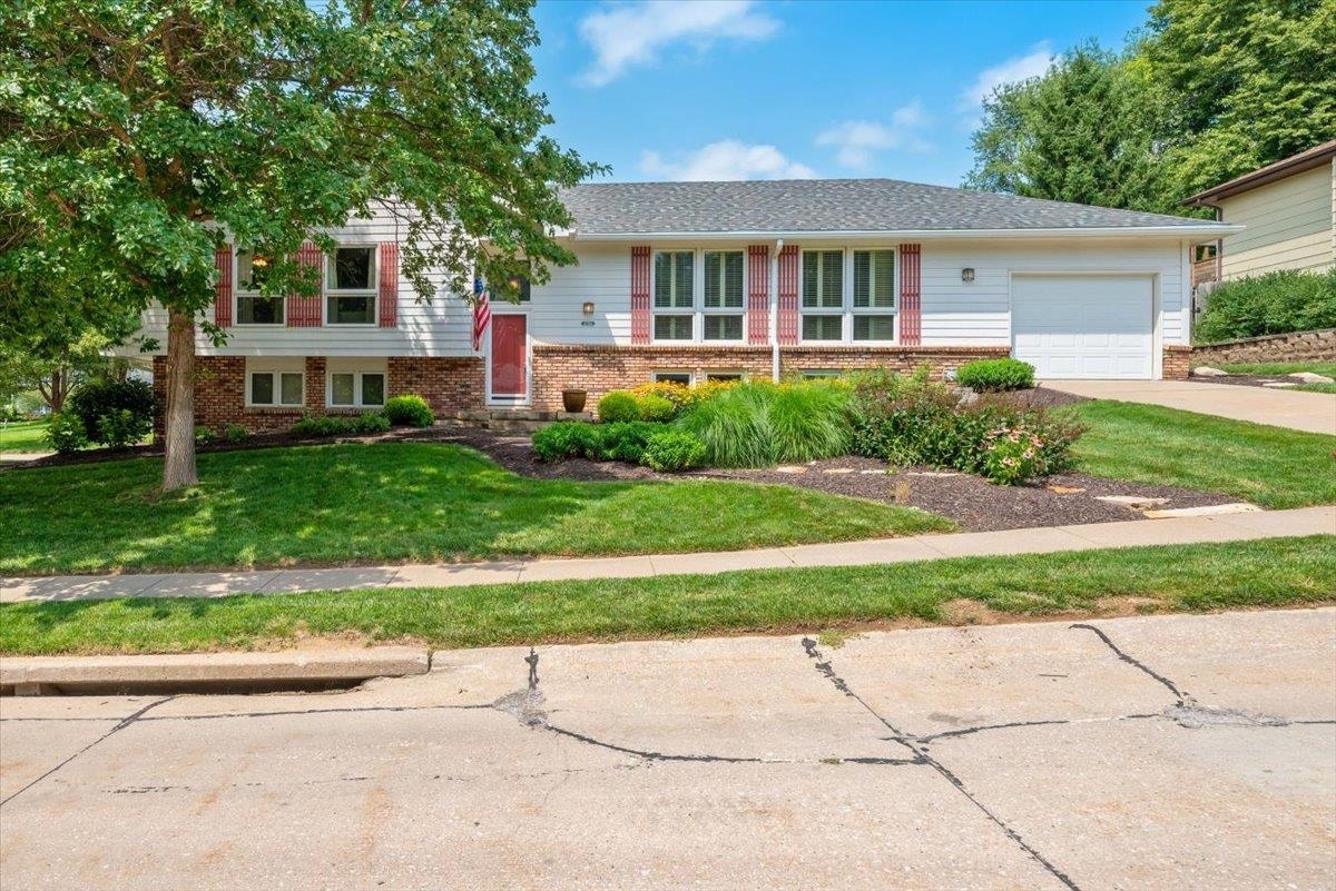 4306 McCarty Drive  Bellevue NE 68123 photo