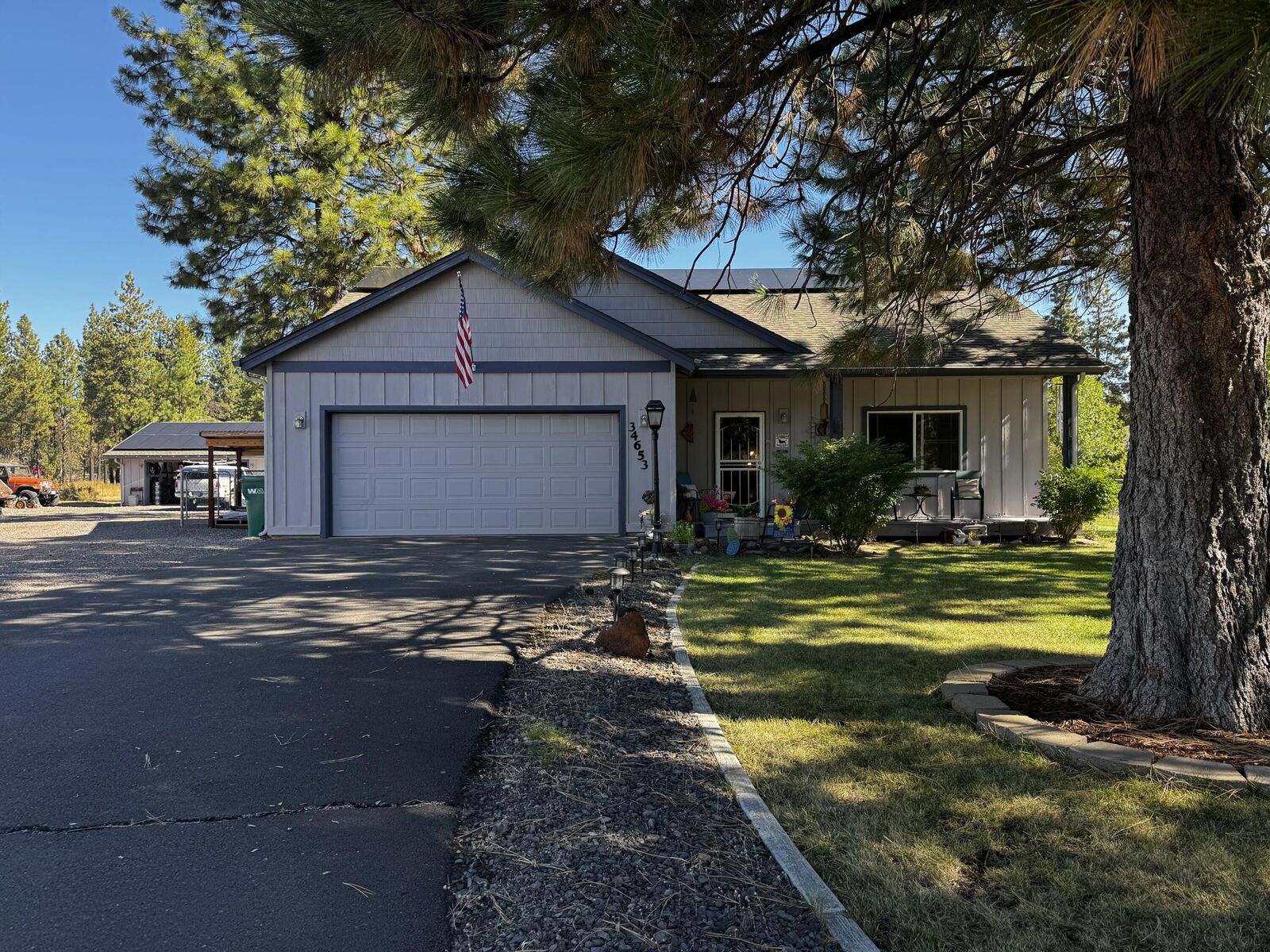 Property Photo: 34653 Castle Drive OR 97624