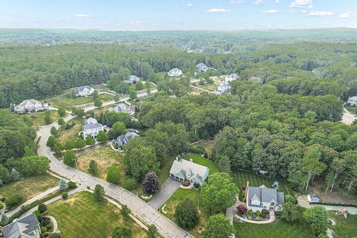Property Photo:  13 Olde Coach Rd  MA 01864 