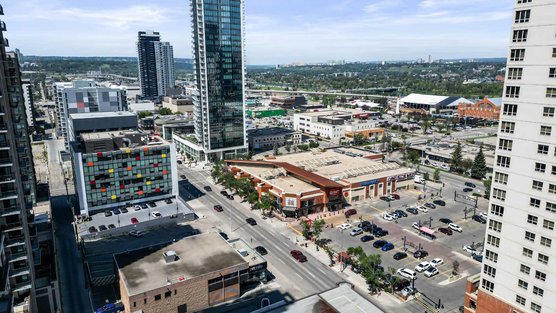 Property Photo: 1111 10 Street SW 607 AB T2R 1E3