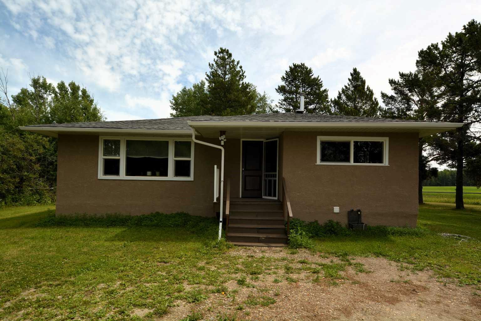 Property Photo:  54023 Highway 751  AB T0E 1S0 