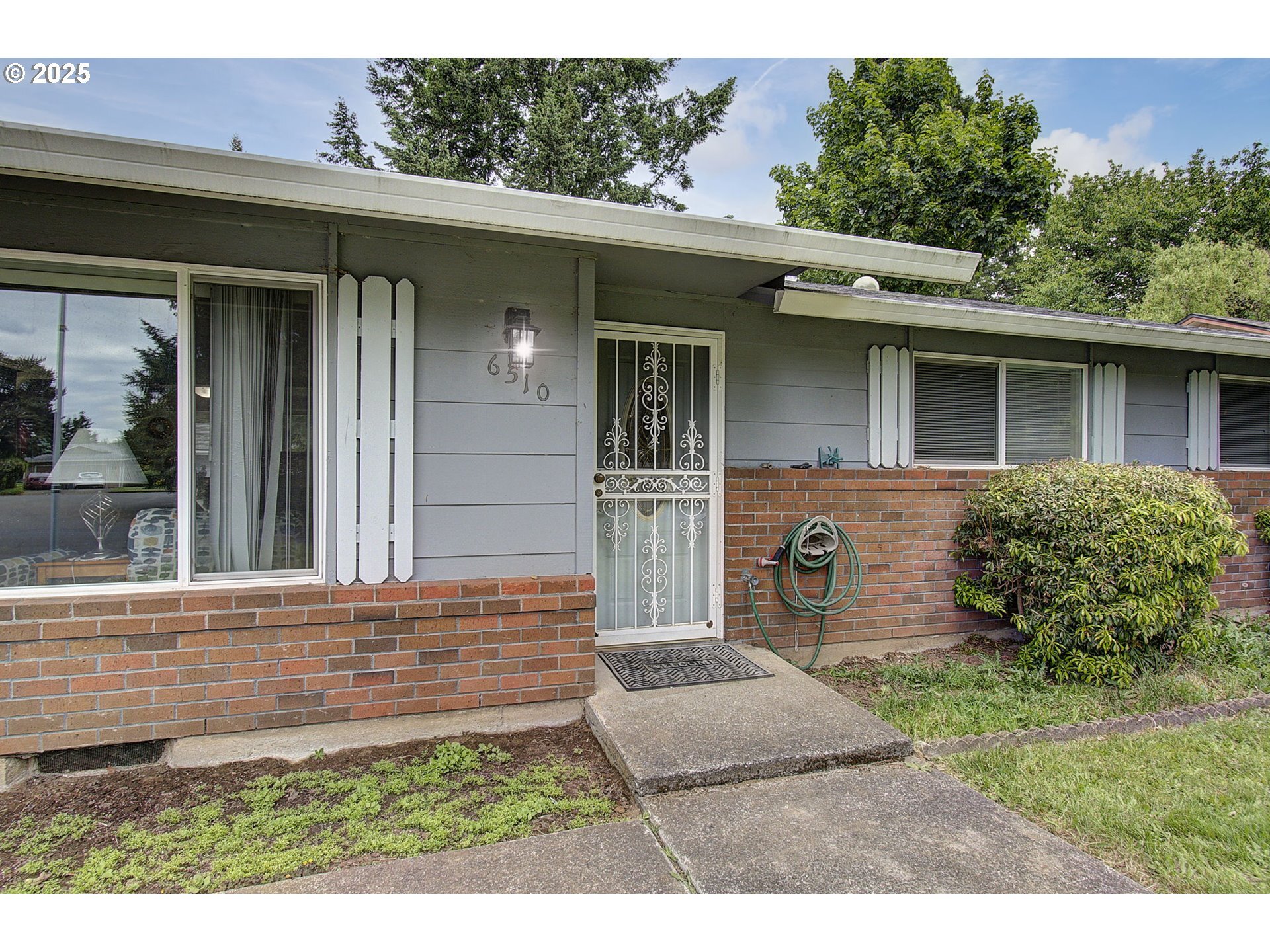 Property Photo:  6510 NE 52nd St  WA 98661 