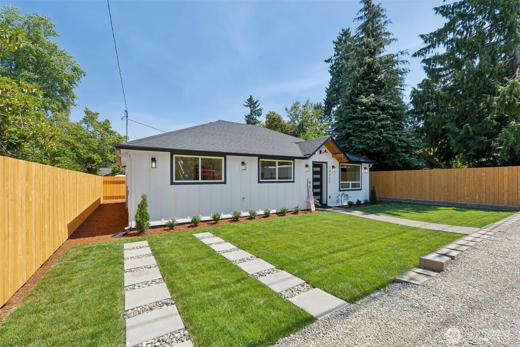 Property Photo:  14322  Burke Avenue N  WA 98133 