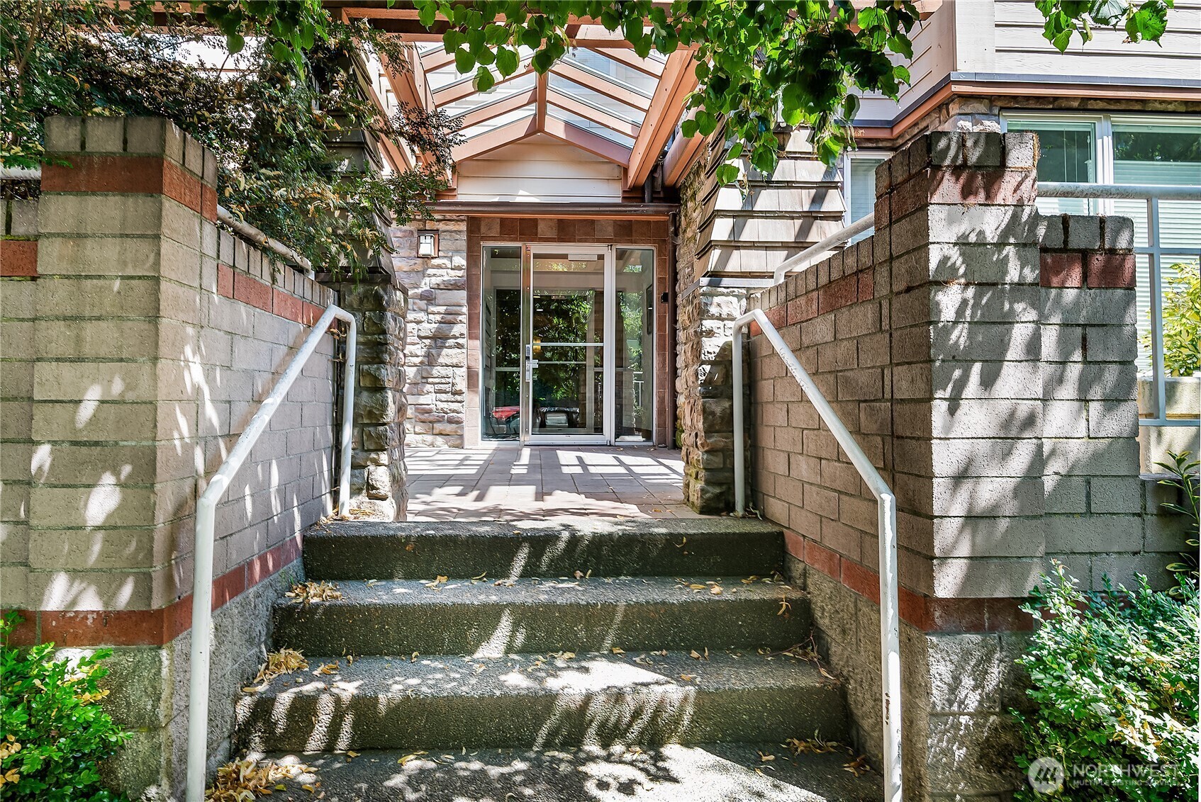 Property Photo: 1762 NW 57th Street 201 WA 98107