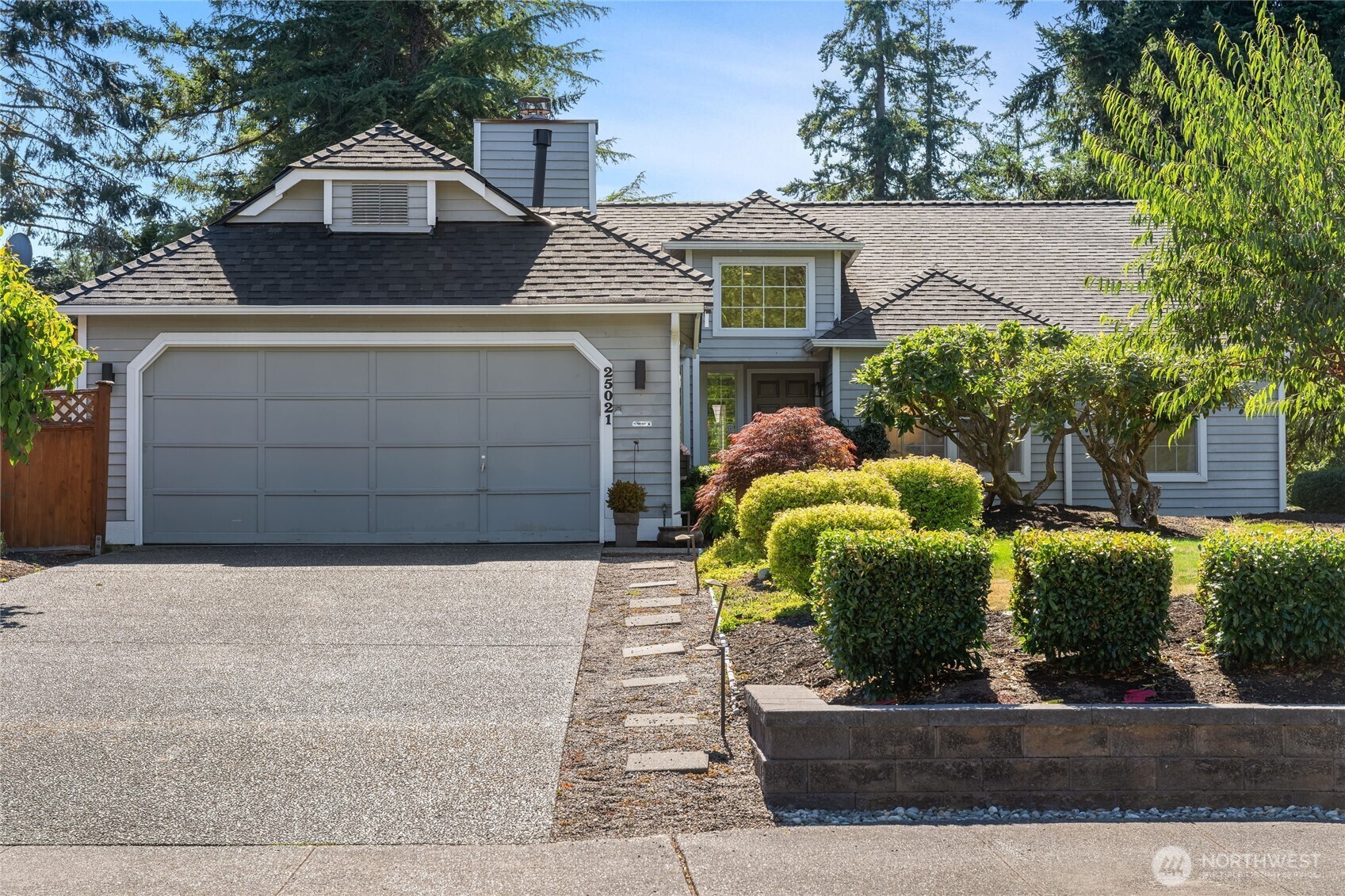 Property Photo: 25021 Lake Wilderness Cc Drive SE WA 98038