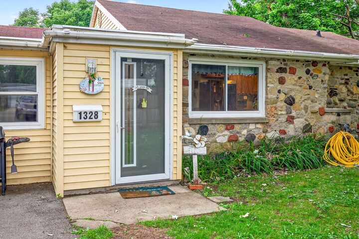 Property Photo: 1328 W 9th Avenue WI 54902-6208