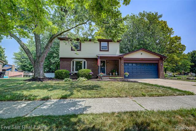 Property Photo: 21953 Hall Road MI 48183