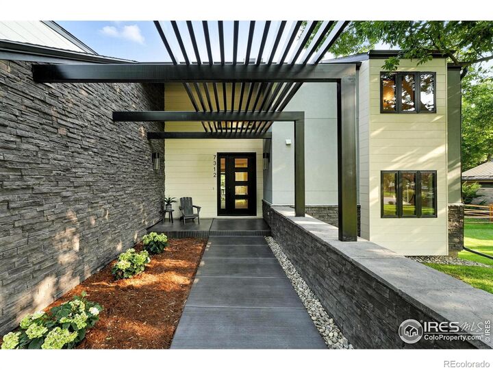 Property Photo: 7312 Island Circle CO 80301