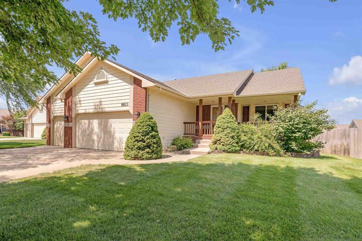 Property Photo: 8613 W Oak Ridge Cir KS 67205