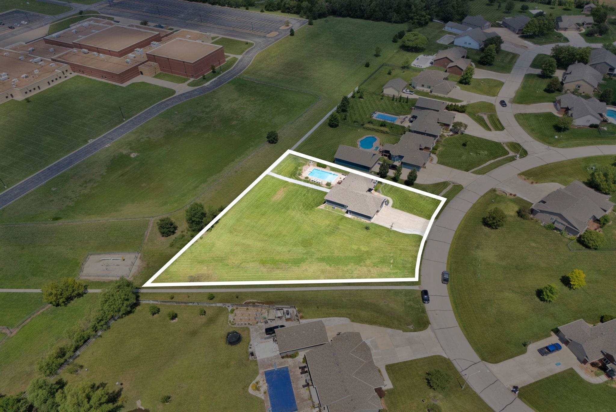 Property Photo:  607 S Reece Rd  KS 67052 