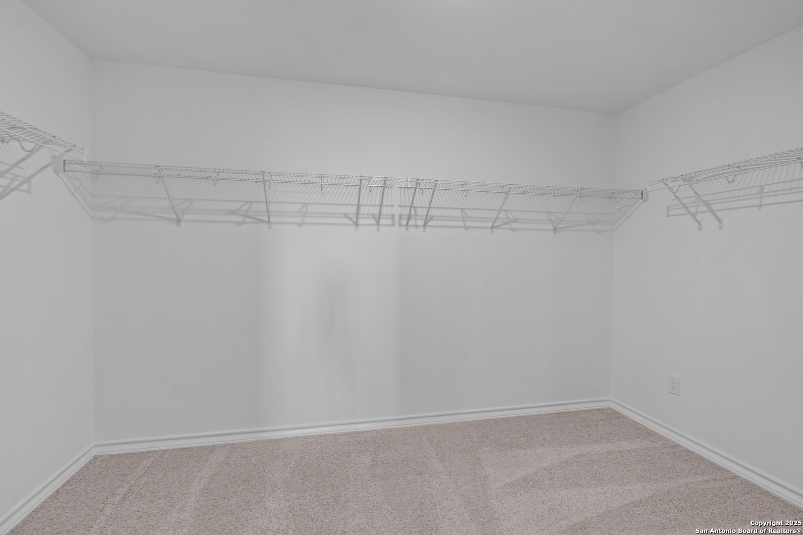 Property Photo:  922 Bluegrass Point  TX 78130 