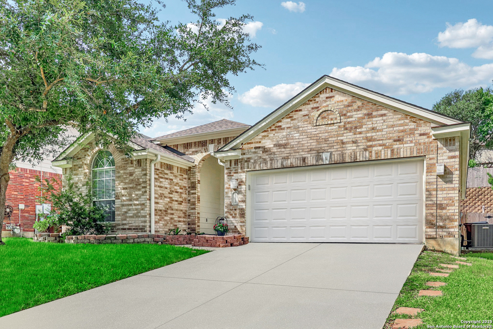 Property Photo: 21610 Rio Comal TX 78259
