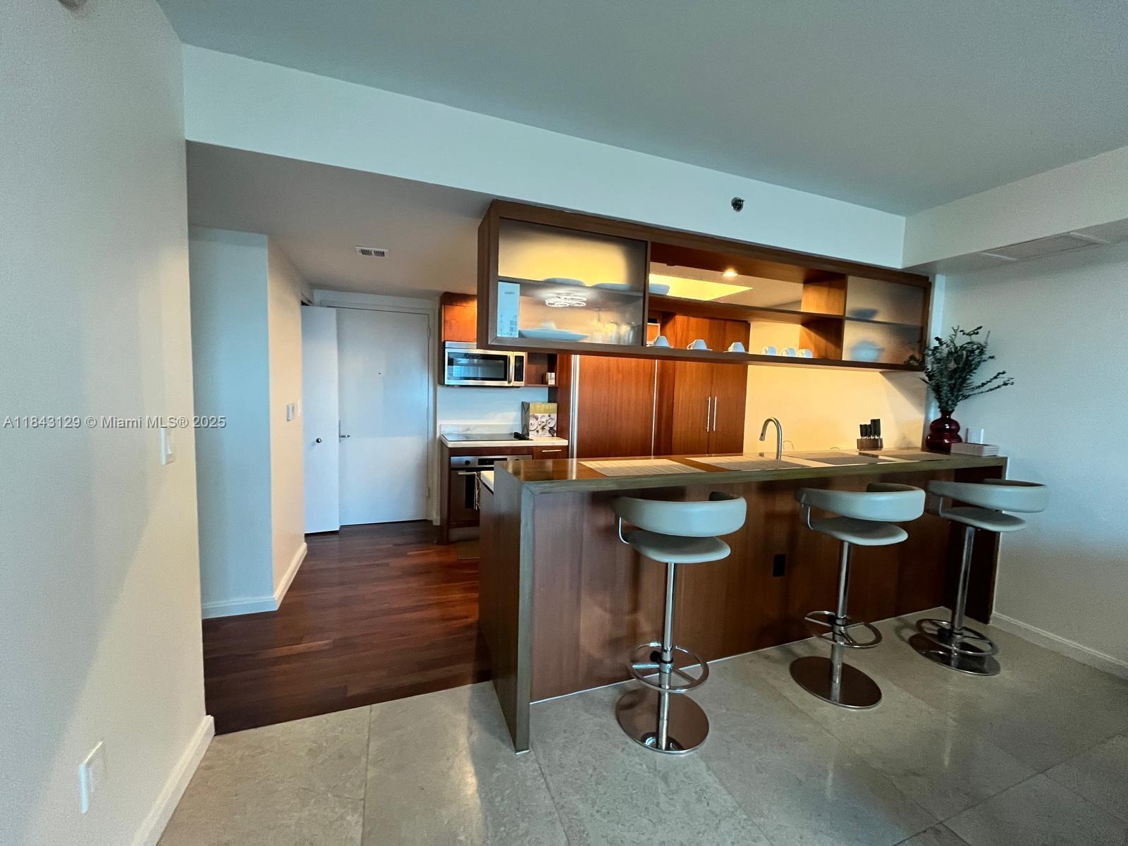 Property Photo: 50 Biscayne Blvd 712 FL 33132
