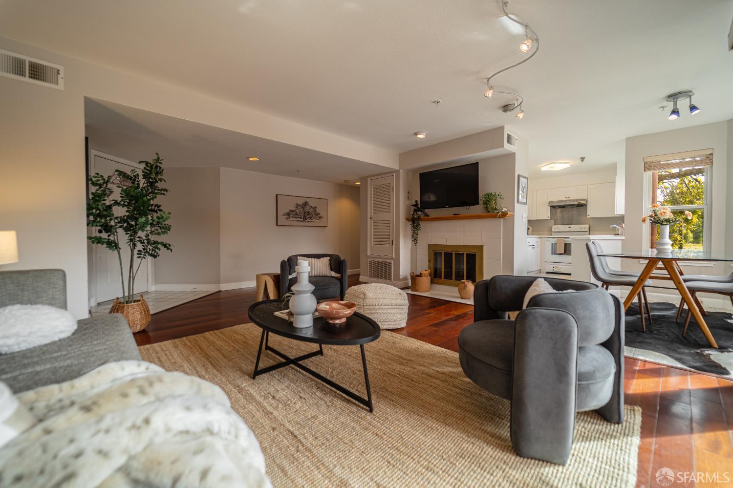 Property Photo: 3855 Carter Drive 101 CA 94080