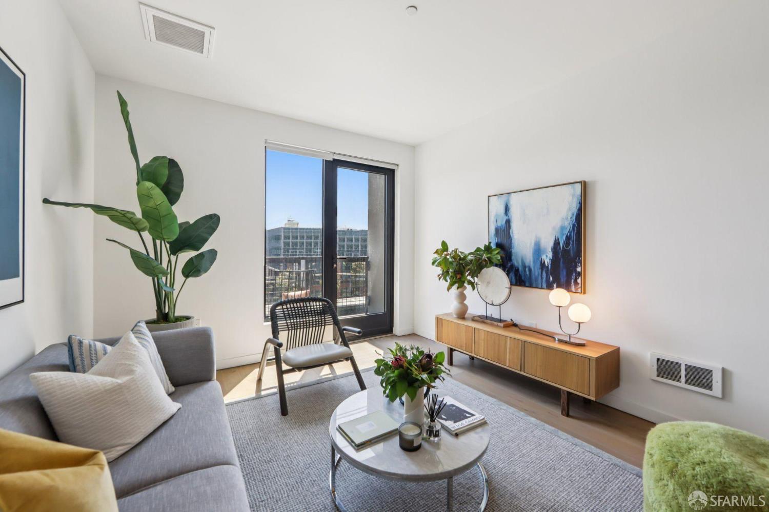 Property Photo:  815 Tennessee Street 306  CA 94107 