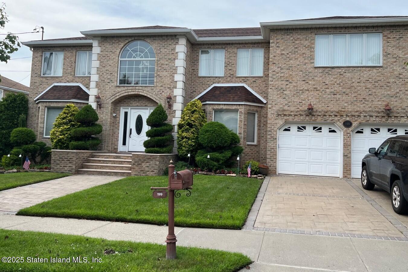 Property Photo:  199 Downes Avenue  NY 10312 