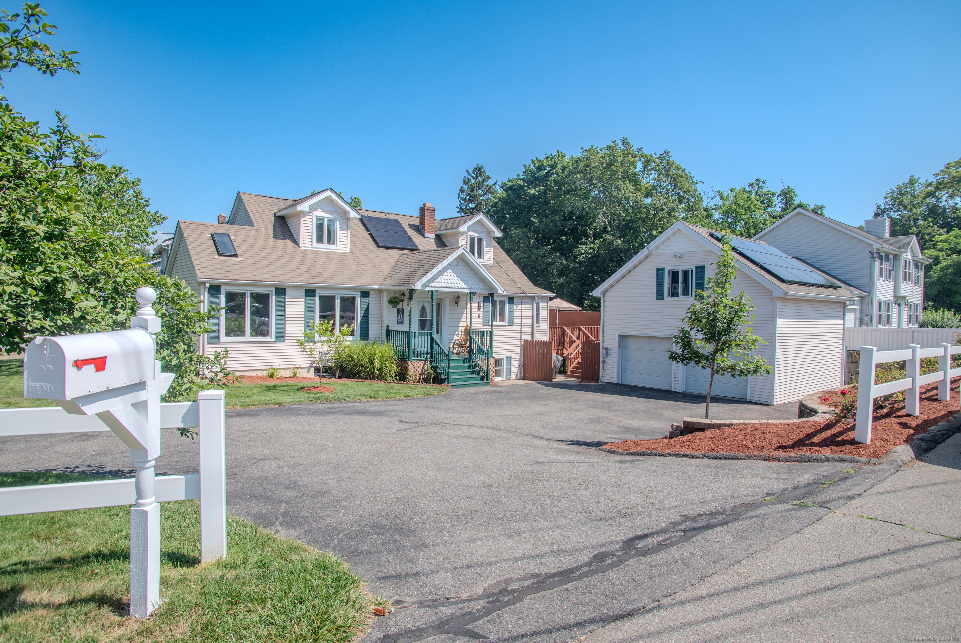 231 Seaside Avenue  Milford CT 06460 photo
