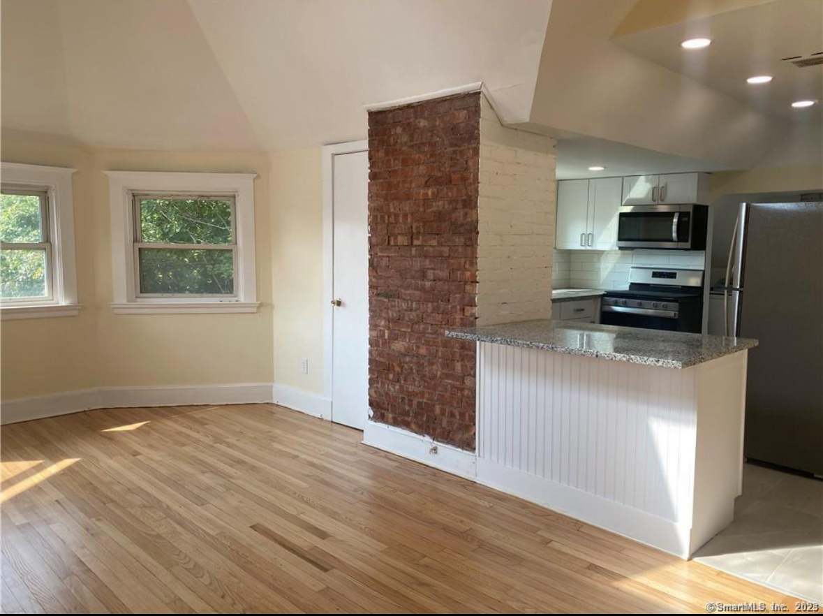 Property Photo: 69 Fountain Street 3 CT 06515