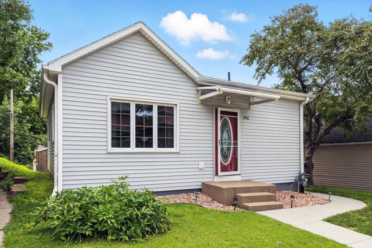 Property Photo: 306 Stutsman Street IA 51503