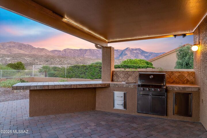 Property Photo: 37315 S Desert Sun Drive AZ 85739