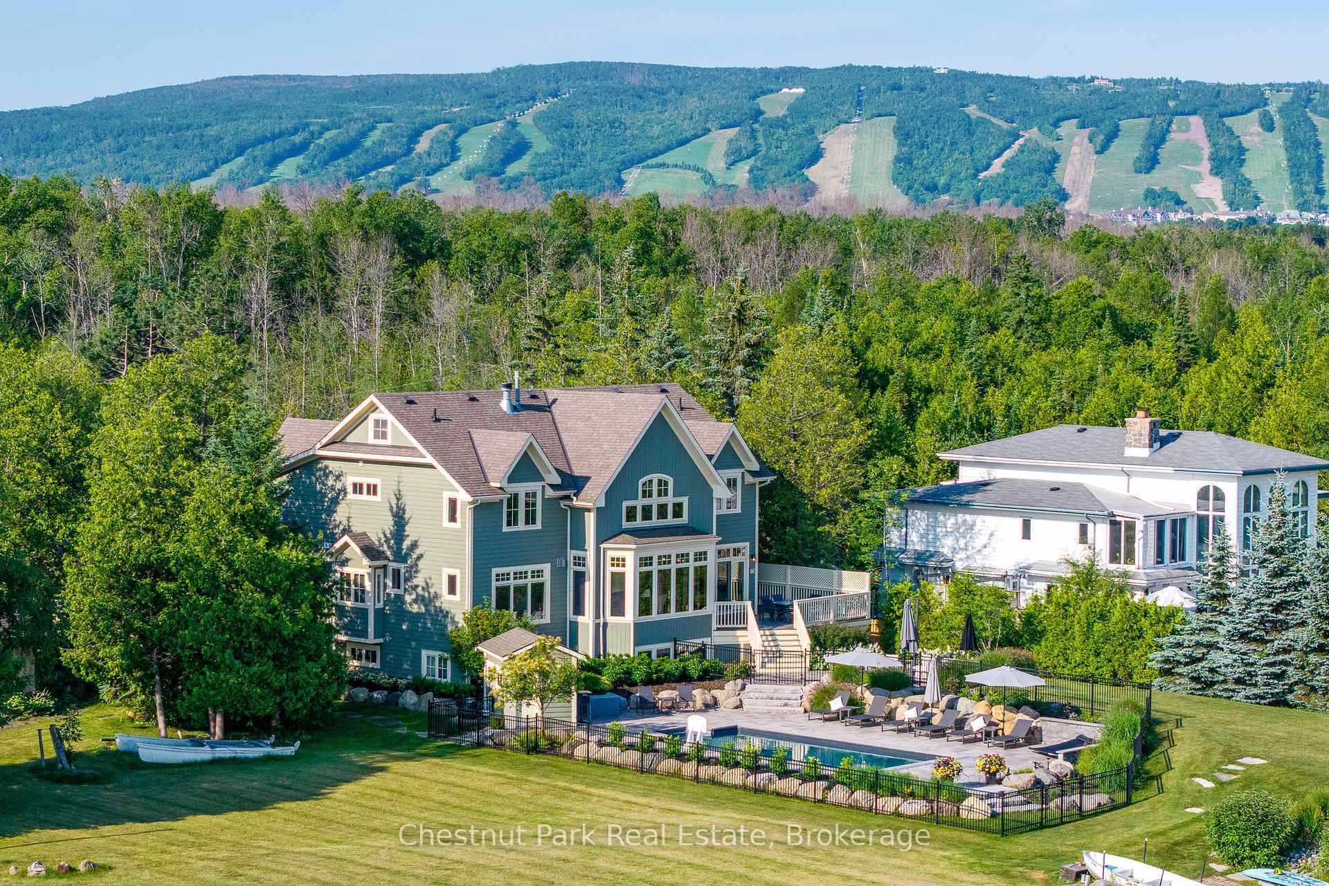 Property Photo: 176 Bartlett Boulevard ON L9Y 5C9