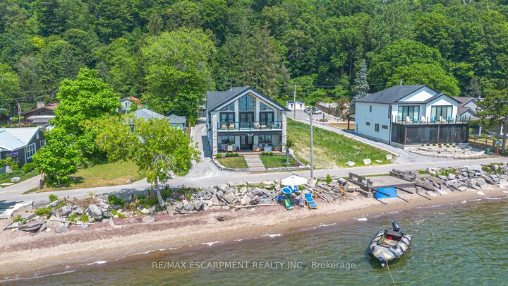 33 Cedar Drive  Norfolk ON N0E 1T0 photo