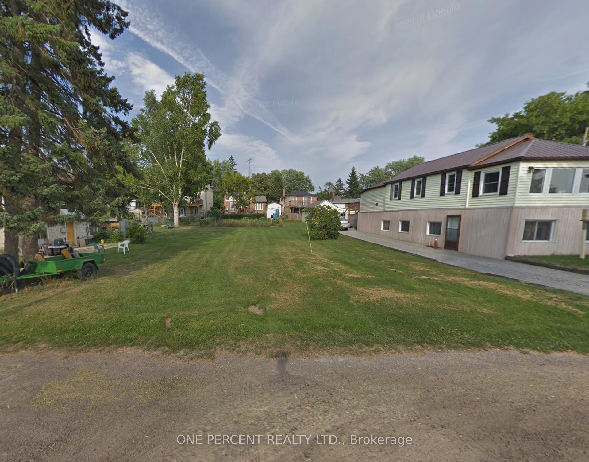 Property Photo:  809 St. Martins Drive  ON L1W 1N1 