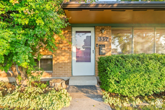 Property Photo: 337 W 350 S UT 84037