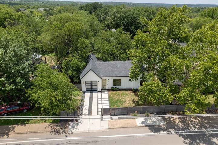 Property Photo:  709 W St Elmo Road 2  TX 78745