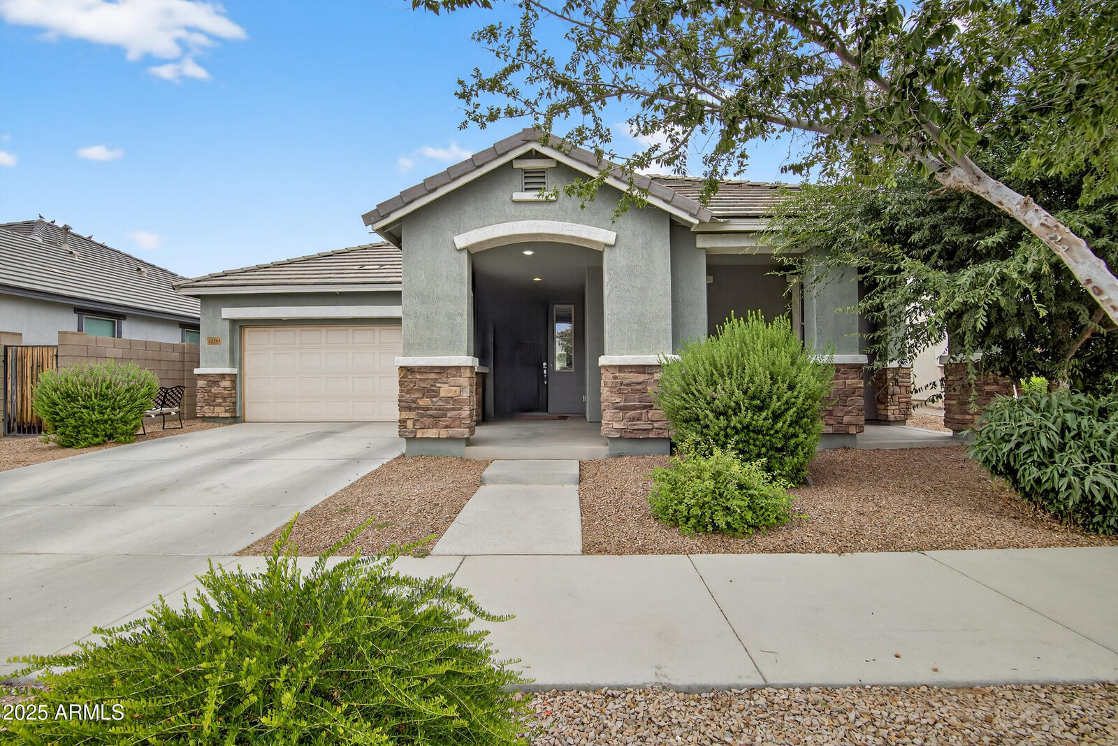 Property Photo:  22484 E Calle De Flores --  AZ 85142 