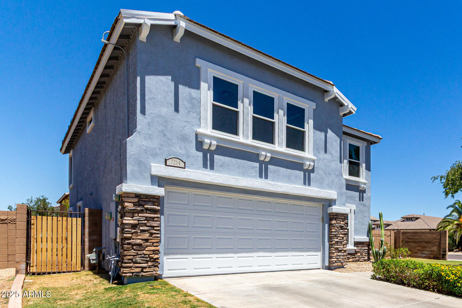 Property Photo: 7214 W Vista Avenue AZ 85303