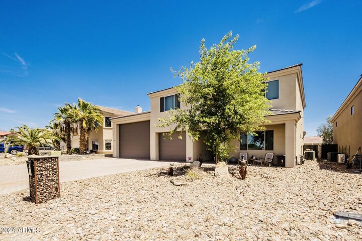 Property Photo:  744 Paseo Granada --  AZ 86406 